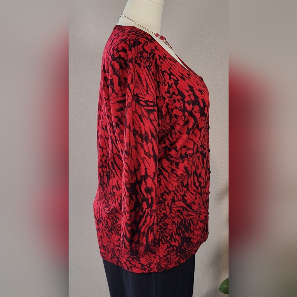 CATO Red and Black Pattern Scoop Neck Button-up Sweater - Plus Size 22/24W - Picture 4 of 8